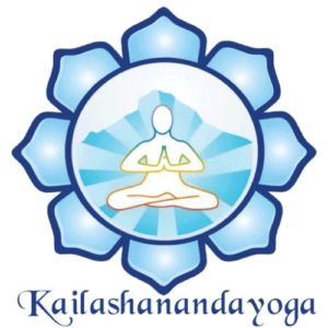 logo fundo kailashananda yoga